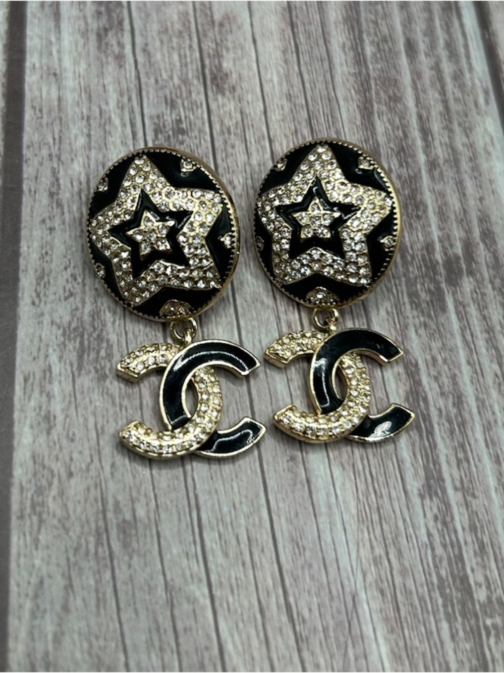 Star Interlocking CC Chunky Drop Earrings Gold Black Enamel & Rhinestone